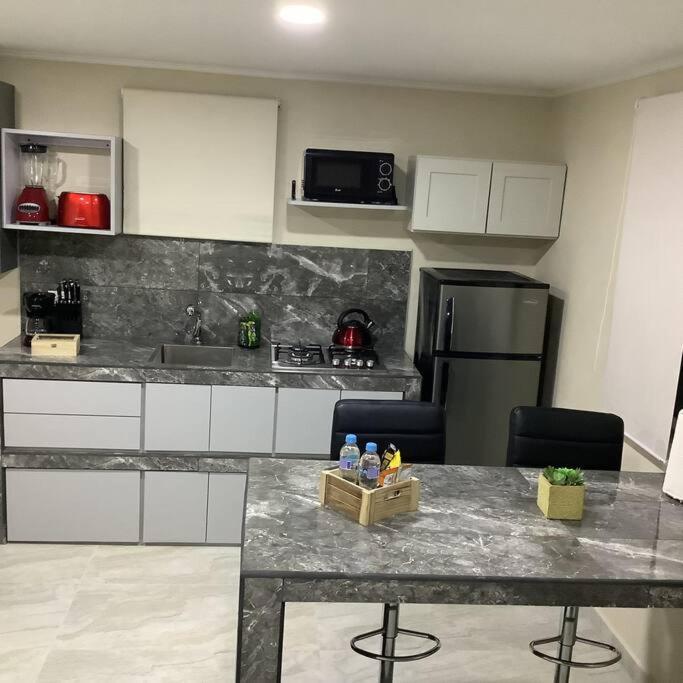 Cozy 1-Bedroom Apartment Minutes Away Drive To Mangel Halto Beach Savaneta Exterior photo